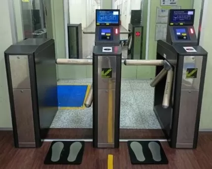 Đo điện trở vòng WRIST STRAP và dép tĩnh điện